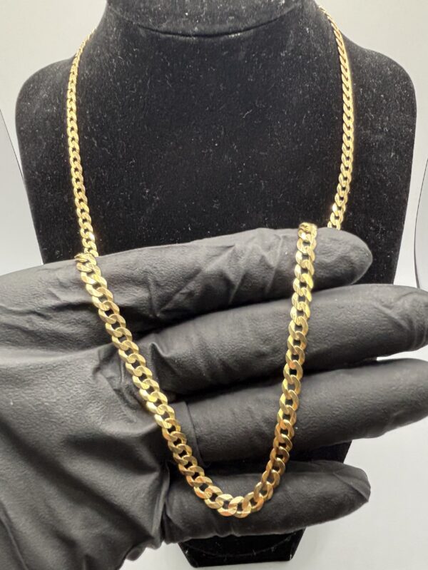 14KT Flat Cuban Link Chain - 19.8 Grams - 22 Inch - 5MM