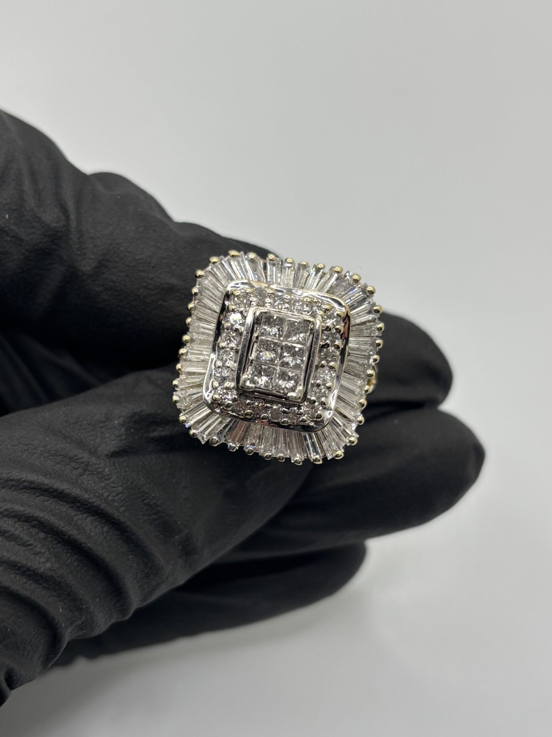 14KT Yellow Gold - 3 CT Diamond Cluster Ring - Size 7.5 - 11.7 Grams