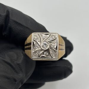 14KT Yellow Gold Diamond Ring - Size 12 - 10.8 Grams