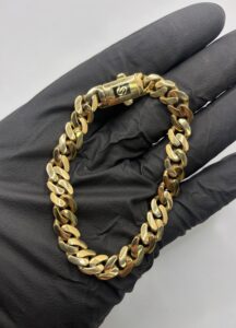 18KT Semi Hollow Cuban Link Bracelet - 8 Inch - 8MM - 14.5 Grams